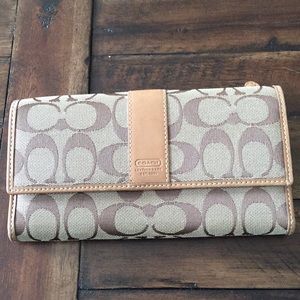 Coach wallet